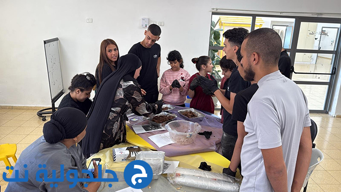 يومًا مميزًا للتطوع بمشاركة جميع الطلاب في مدرسة اورط التكنولوجية العربية الرملة